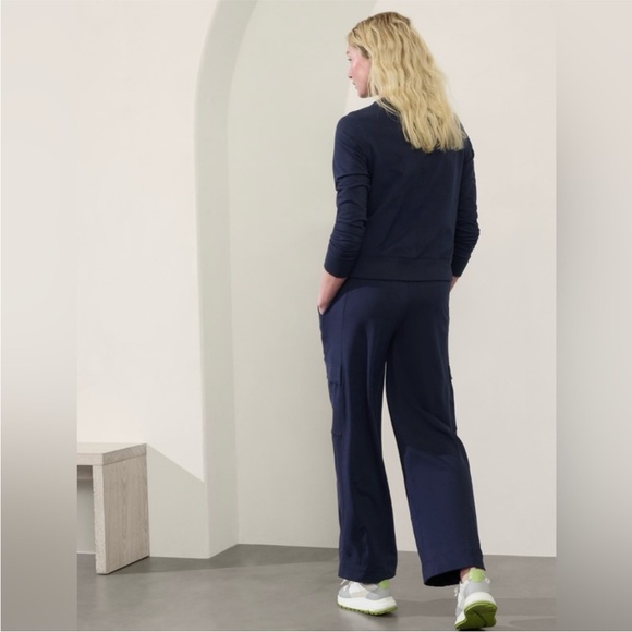 Retroterry Navy High Rise Wide Leg Cargo Pant. Petite Medium - Picture 7 of 10